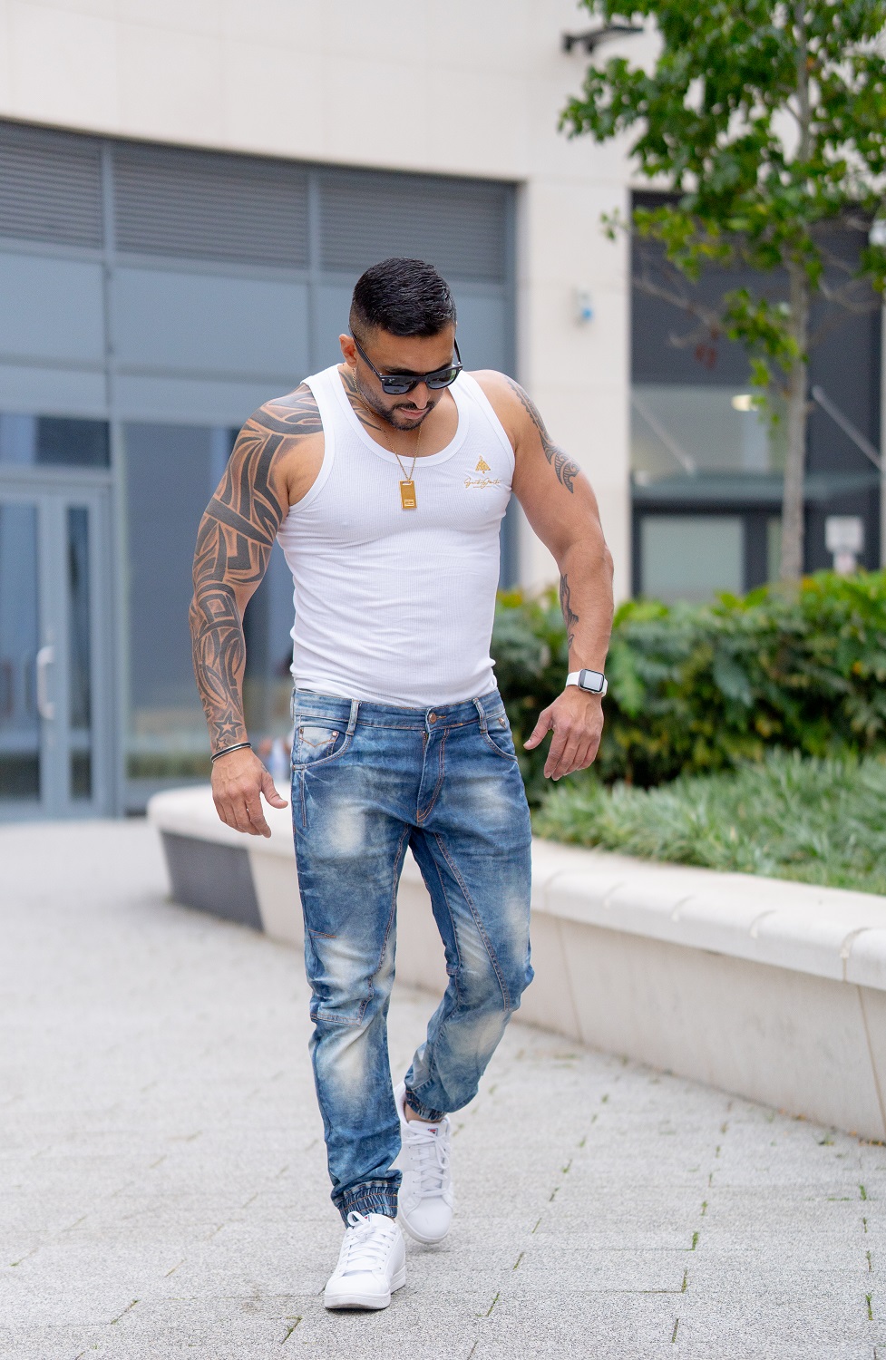 Ribbed Knit White Vest