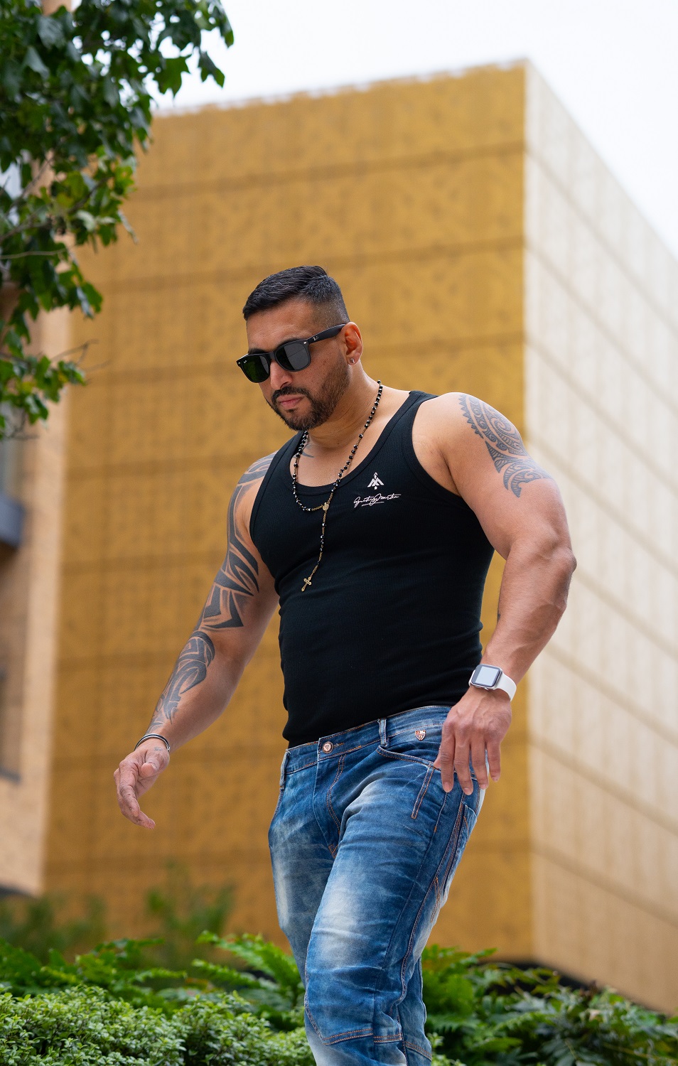 Ribbed Knit Black Vest